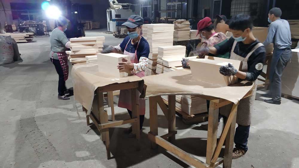 工作日志：加工生產(chǎn)外貿(mào)出口日本 云杉菜板砧板